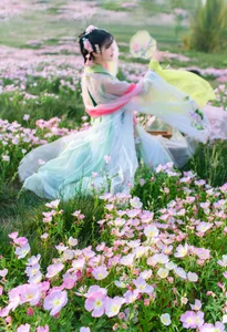 Modern Visuals: YiTuYu Art Language Vol.4432 Featuring Xiao Xing Xing - image 2