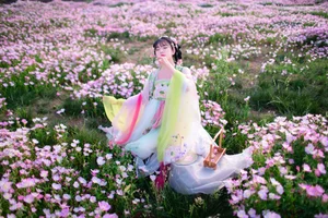 Modern Visuals: YiTuYu Art Language Vol.4432 Featuring Xiao Xing Xing - image 25