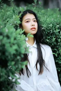 Long Xing Er: Graceful Cherry Blossom Muse – YiTuYu Vol.8741 Poetic Portrait - image 23