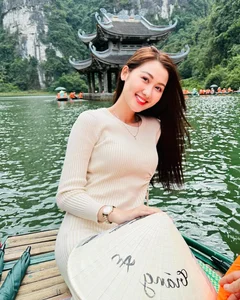 Behind the Crown: The Everyday Natural Beauty of Miss Grand Vietnam Quế Anh - image 5
