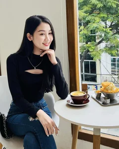 Behind the Crown: The Everyday Natural Beauty of Miss Grand Vietnam Quế Anh - image 2