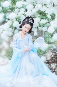 YiTuYu Art Language Vol.4244: Featuring the Elegant Qi Luo Sheng De Xiao Su Su - image 24