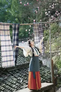Cui Xiao Li: Alluring Traditional Charm in YiTuYu Vol.8774 - image 10