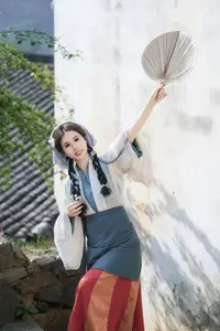 Cui Xiao Li: Alluring Traditional Charm in YiTuYu Vol.8774 - image 5