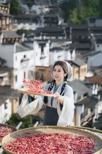 Cui Xiao Li: Alluring Traditional Charm in YiTuYu Vol.8774 - image 16