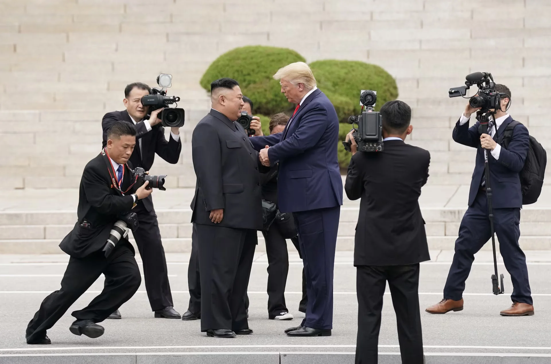 Memorable Moments and Iconic Photography from Donald Trump’s First Presidential Term in the White House