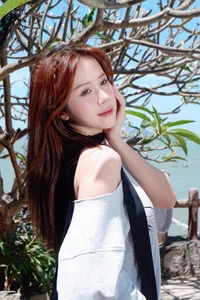 TikTok Star’s Expensive Aesthetic Transformation Sparks Debate Over Modern Beauty Standards - image 2