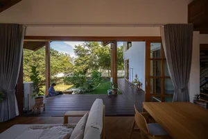 The Art of Slow Living: A Modern Sloped Roof Sanctuary to Witness All Four Seasons - image 1