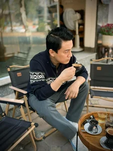 Vietnamese Stars My Tam and Tieu Vy Showcase Timeless Beauty and Lifestyle - image 4