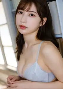Risa Yukihira's Radiant Summer Moment: Captivating Beauty Under the Sun - image 8
