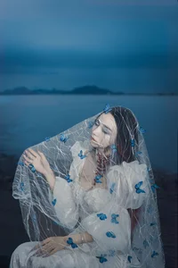 Modern Portraiture: YiTuYu Art Language Vol.7257 Featuring Lin Lang - image 3