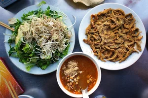 Ultimate Da Nang Food Guide: Must-Try Dishes in Vietnam's Coastal Paradise - image 2