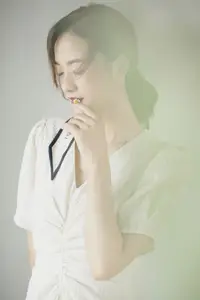 Zhou Xu Xu: Pure Beauty with Flowers in the Enchanting YiTuYu Vol.8758 Collection - image 8