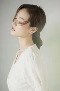 Zhou Xu Xu: Pure Beauty with Flowers in the Enchanting YiTuYu Vol.8758 Collection - image 19