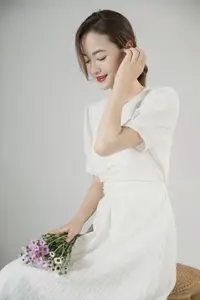 Zhou Xu Xu: Pure Beauty with Flowers in the Enchanting YiTuYu Vol.8758 Collection - image 16
