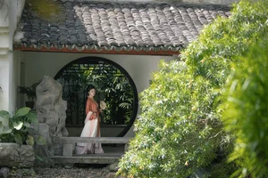 Elegant Portraiture in YiTuYu Art Language Vol.4794 Featuring Nicole - image 13