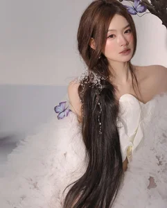 Stunning High-Definition Photo Series Released by Viral Social Media Influencer - image 4