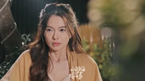 Yen Dan Radiates Sweetness in Her Latest Role for Going to the Sunny Land - image 15