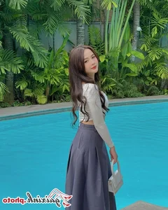 Exploring the Style and Rise of Le Ly Lan Huong: From Viral ID Card Sensation to Modern Fashion Icon - image 29