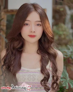 Exploring the Style and Rise of Le Ly Lan Huong: From Viral ID Card Sensation to Modern Fashion Icon - image 23