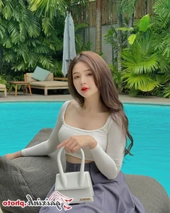 Exploring the Style and Rise of Le Ly Lan Huong: From Viral ID Card Sensation to Modern Fashion Icon - image 4