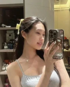Doãn Hải My Shares Natural Postpartum Beauty: Stunning Bare-Faced Photos of the Vietnamese Star - image 5