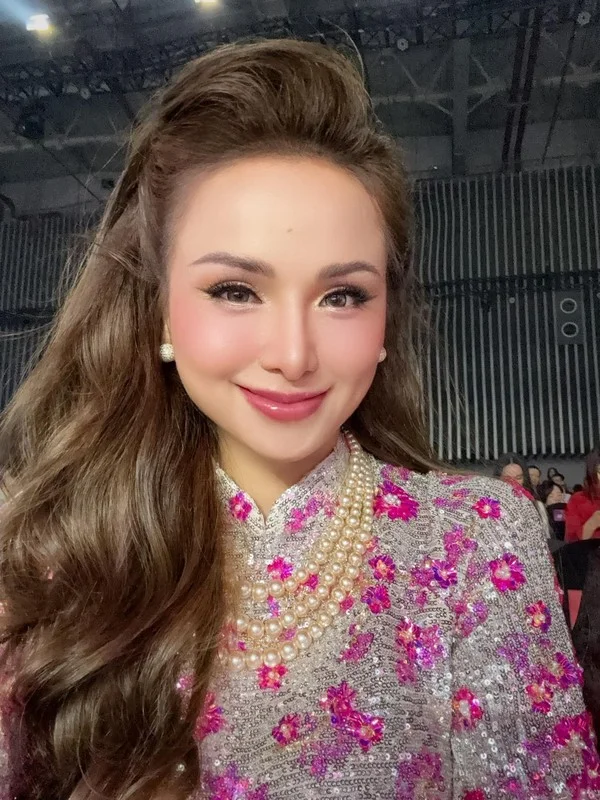 Social Media Insights: Miss Thu Hoai Addresses Rumors Regarding Influencer ViruSs