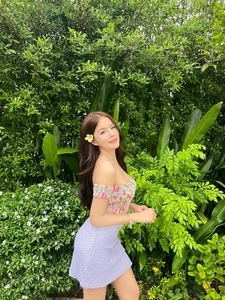 Captivating Charm: Exploring the Rise of Thai Beauty and Modern Fashion Influencers in Global Media - image 5