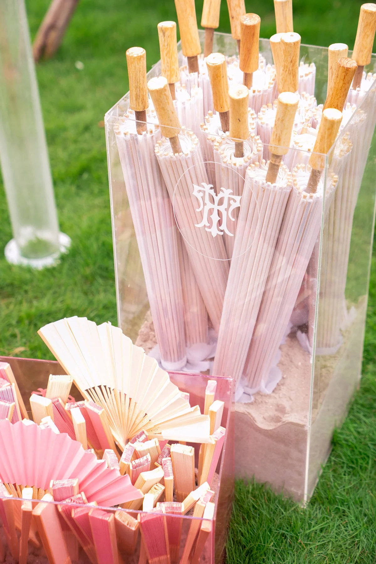 Stunning Wedding Decor Featuring 5 Tons of Fresh Flowers by Ho Quynh Huong