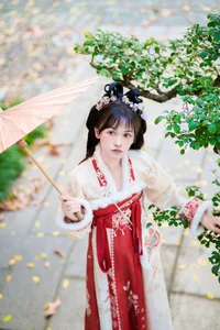 Art Language Vol.7362: Exploring the Ethereal Aesthetic of Xiao Xiao Yu - image 0