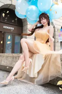 Coser Hane Ame Shines in Her 2025 Birthday Dress Captivating Elegance and Alluring Charm! - image 22