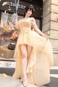 Coser Hane Ame Shines in Her 2025 Birthday Dress Captivating Elegance and Alluring Charm! - image 24