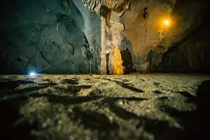 Explore Sebangfai River Cave: Majestic Beauty on Vietnam-Laos Border - image 7