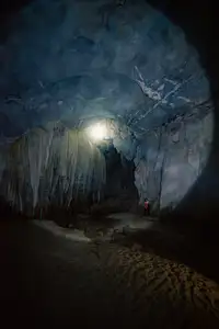 Explore Sebangfai River Cave: Majestic Beauty on Vietnam-Laos Border - image 1