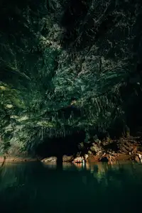 Explore Sebangfai River Cave: Majestic Beauty on Vietnam-Laos Border - image 9