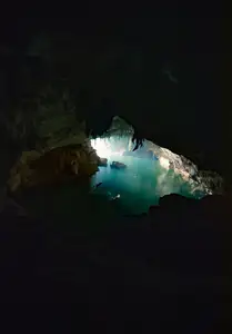 Explore Sebangfai River Cave: Majestic Beauty on Vietnam-Laos Border - image 12