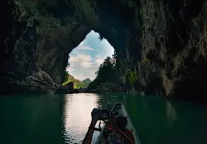 Explore Sebangfai River Cave: Majestic Beauty on Vietnam-Laos Border - image 5