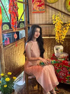 Timeless Elegance: Runner-up Phuong Nhi Celebrates Vietnamese Heritage in Graceful Ao Dai - image 6