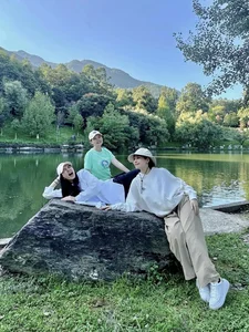 Chi Pu Explores Yunnan with Ella Chen and Gong Linna: A Beautiful Reunion - image 5