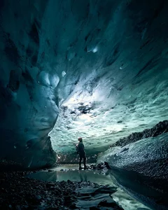 Discovering the Breathtaking Landscapes and Natural Wonders of Iceland - image 9