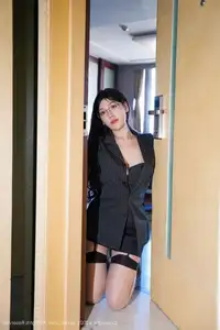 XiuRen No.10487 Mei You: Captivating Black OL Style, Professional Allure - image 14