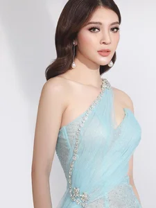 Thien Huong: The Beauty Queen Breaking Records with Her Sensual Style - image 8