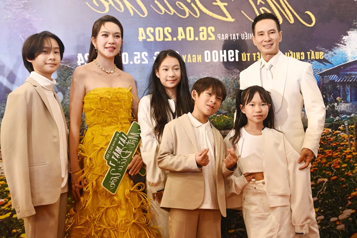 Ly Hai and Family Join Stars for the Face Off 7 Movie Premiere
