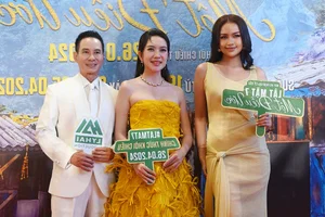 Ly Hai and Family Join Stars for the Face Off 7 Movie Premiere - image 7