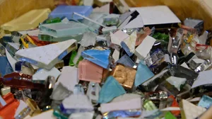 Creative Mosaic Art Workshops in Ho Chi Minh City Coffee Shops - image 5