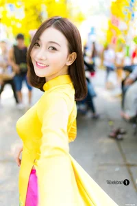 The Timeless Elegance of Vietnamese Ao Dai: A Stunning Collection of Traditional Fashion and Cultural Beauty - image 25