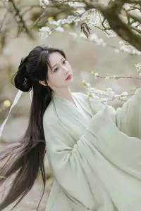 Pure Elegance of Qi Luo Sheng De Xiao Su Su Amidst Spring Blossoms - YiTuYu Vol.8817 - image 12