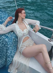 Lan Khue Enjoys a Luxurious Family Vacation with Husband and Son - image 6