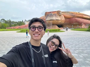Footballer Doan Van Hau and Fiancée Doan Hai My Share Romantic Travel Highlights - image 10