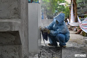 Hanoi Completes New Night Food Street on Truc Bach Lake Peninsula for Food Enthusiasts - image 7